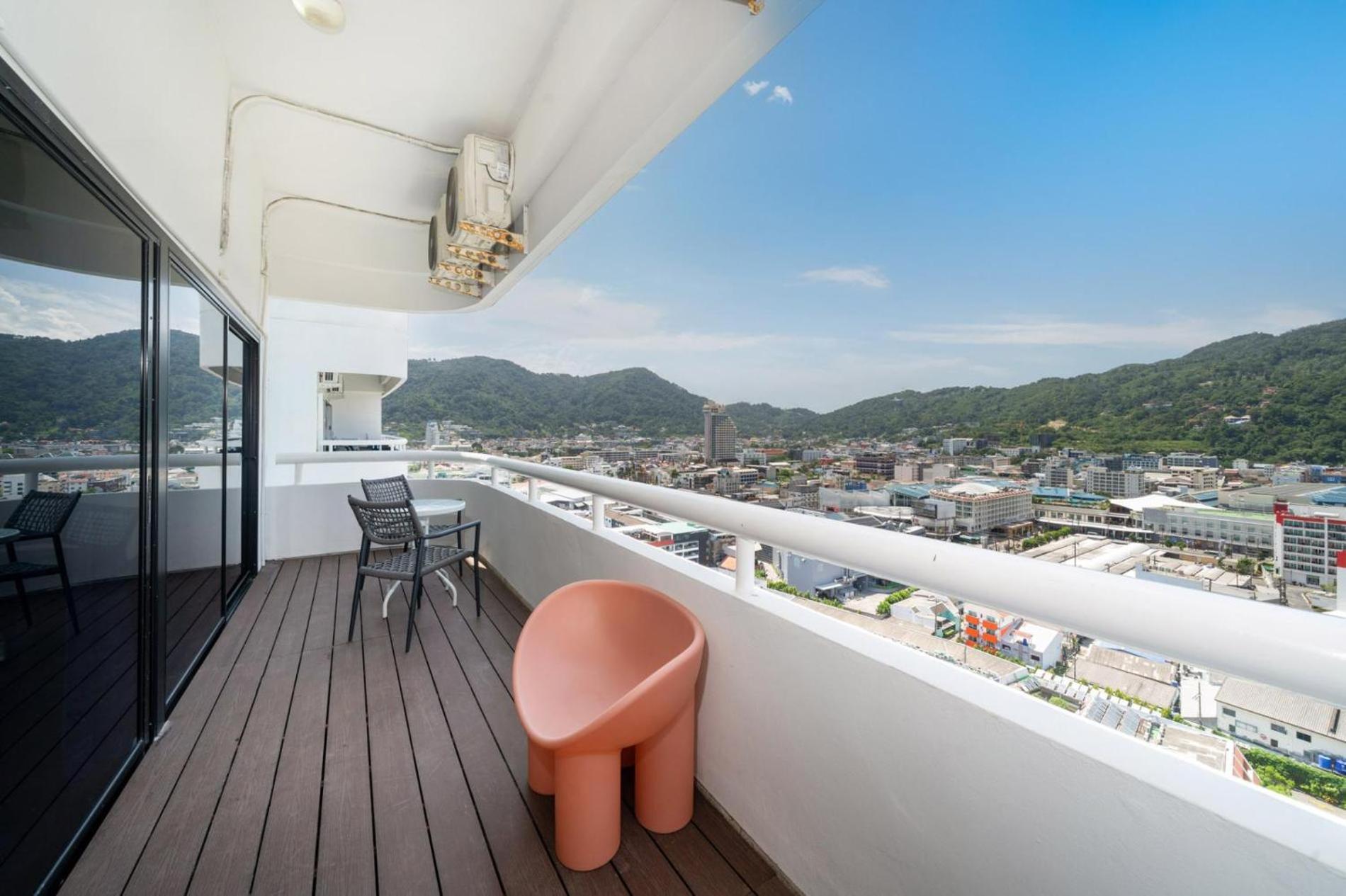 With Jacuzzi - Tower By Lofty